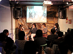 Naked Loft TalkLive���i