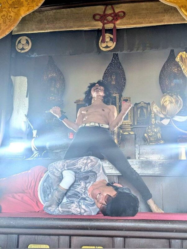 虹の黄昏の大忘年玲奈ハイパーフライングオールモーニング&イブニングCOUNTDOWN AMERICA 24/25