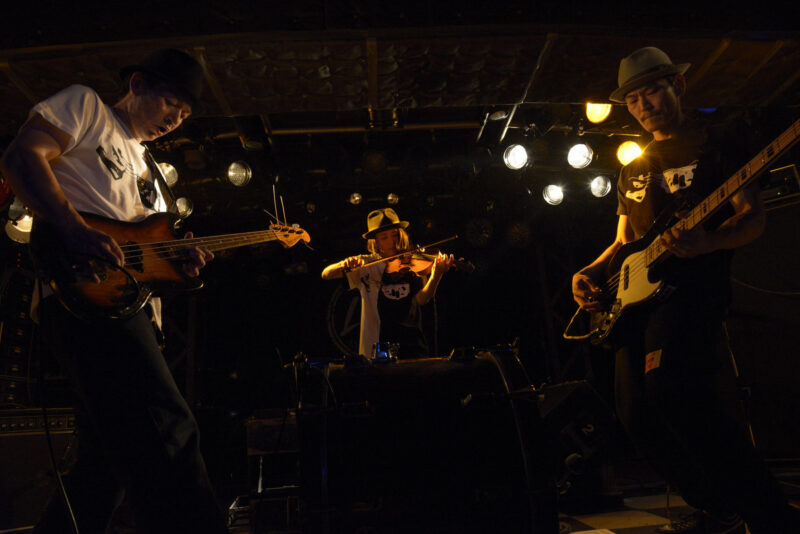 It’s Wide“Out of the loop”