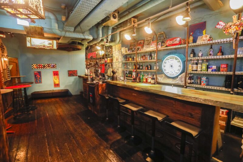 『珍アニメ・バー』